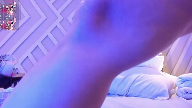 Emily Monroe  online show from 10/11/25, 10:58