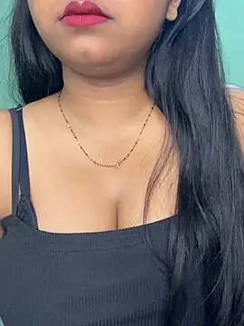 Ishaani 0 online show from 05/17/26, 03:41
