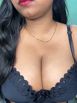 Ishaani 0 online show from 05/22/26, 06:24