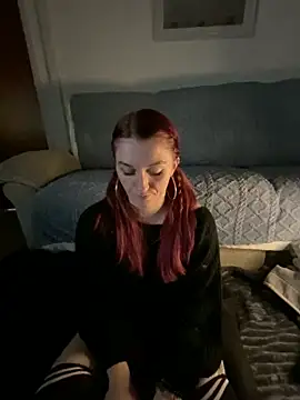 Snapshot of Stoner_BarbieXX chatting on 01/12/25, 10:12 Stoner BarbieXX online show from 01/12/25, 10:12