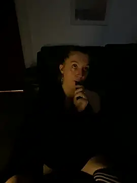 Snapshot of Stoner_BarbieXX chatting on 07/28/26, 08:52 Stoner BarbieXX online show from 07/28/26, 08:52