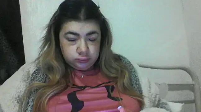 CamilaCherryX online show from 01/14/25, 06:17