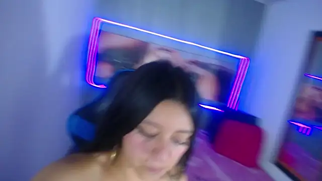 zoe connor19 online show from 03/12/25, 12:31