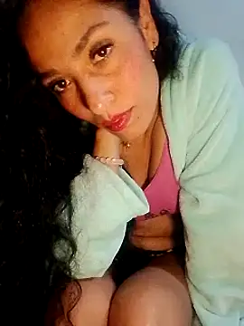 chloewildd  online show from 12/12/24, 03:32