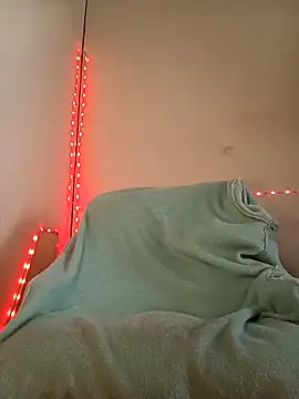 chloewildd  online show from 11/10/25, 03:00