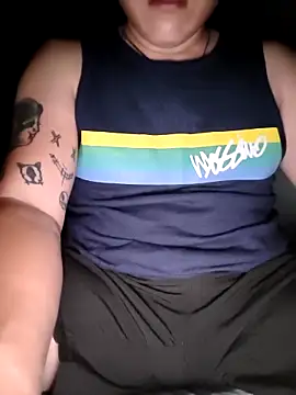 Snapshot of tripexnte chatting on 04/15/26, 09:16 tripexnte online show from 04/15/26, 09:16