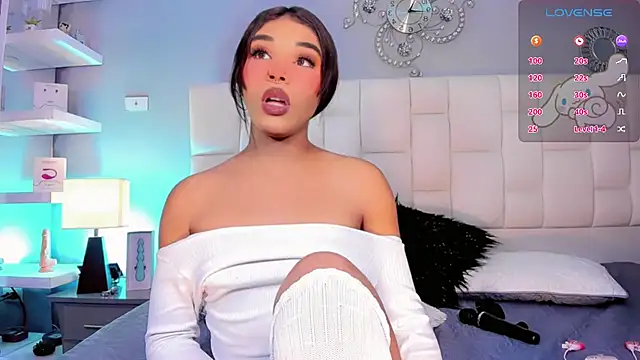 ValentinaMarinn online show from 03/08/25, 11:49