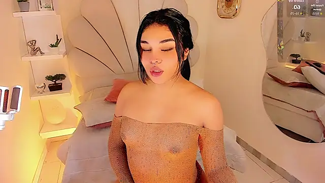 ValentinaMarinn online show from 12/20/25, 09:11