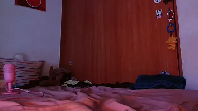 Snapshot of DirtyDi97 chatting on 02/06/26, 02:38 DirtyDi97 online show from 02/06/26, 02:38