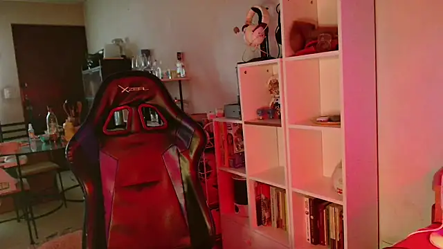 Snapshot of DirtyDi97 chatting on 02/17/26, 02:13 DirtyDi97 online show from 02/17/26, 02:13