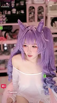 Snapshot of buluuuuuu chatting on 11/17/25, 12:00 buluuuuuu online show from 11/17/25, 12:00