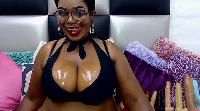 MATURExxxASS online show from 02/11/25, 10:07