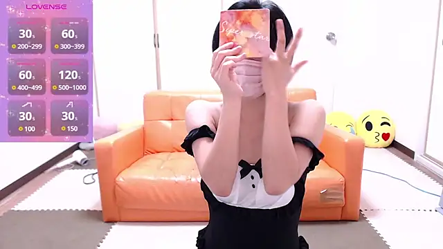 Snapshot of minamina1221 chatting on 03/10/25, 06:12 minamina1221 online show from 03/10/25, 06:12