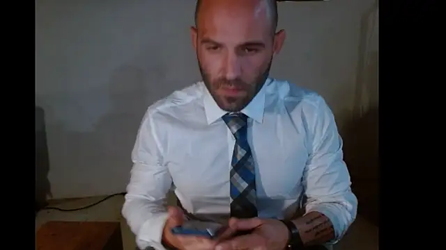 Snapshot of TheNakedPreacher chatting on 12/13/24, 08:15 TheNakedPreacher online show from 12/13/24, 08:15