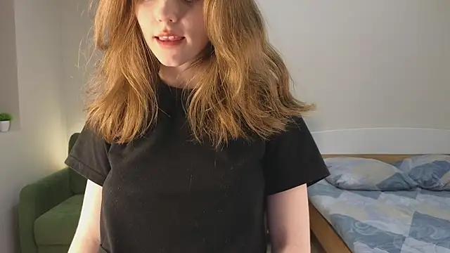 Snapshot of Eveleen_Soleen chatting on 01/15/25, 11:40 Eveleen Soleen online show from 01/15/25, 11:40