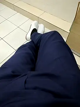 gatmoreno1 online show from 10/01/25, 05:08