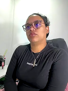 angela angels  online show from 10/31/25, 11:50