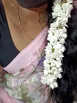 Snapshot of tamil-varshu chatting on 01/01/25, 02:31 tamil-varshu online show from 01/01/25, 02:31