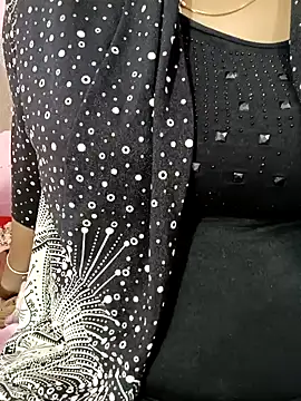 Snapshot of tamil-varshu chatting on 01/03/25, 06:57 tamil-varshu online show from 01/03/25, 06:57