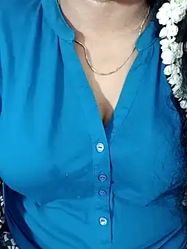 Snapshot of tamil-varshu chatting on 02/22/25, 05:13 tamil-varshu online show from 02/22/25, 05:13