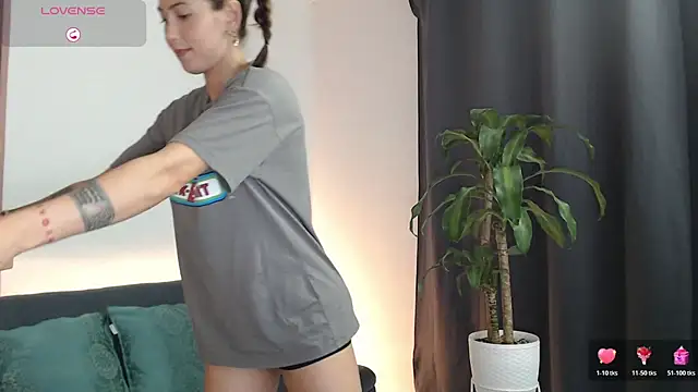 Snapshot of Susana_Rios11 chatting on 11/07/25, 07:14 Susana Rios11 online show from 11/07/25, 07:14