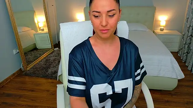 Snapshot of Amy--Samy chatting on 06/20/26, 01:25 Amy--Samy online show from 06/20/26, 01:25