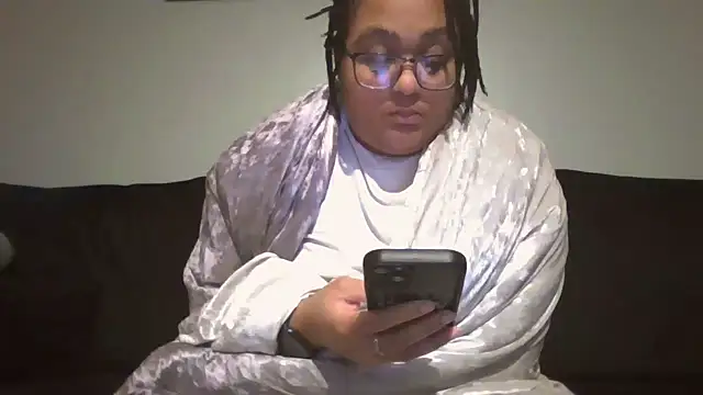 Snapshot of vanilla_chocolate23 chatting on 01/01/25, 10:43 vanilla chocolate23 online show from 01/01/25, 10:43