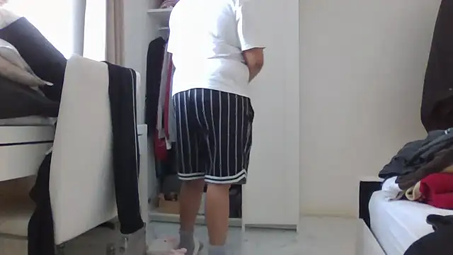 Snapshot of vanilla_chocolate23 chatting on 02/02/25, 10:02 vanilla chocolate23 online show from 02/02/25, 10:02