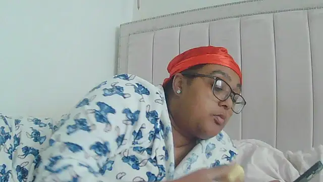 Snapshot of vanilla_chocolate23 chatting on 10/03/25, 09:06 vanilla chocolate23 online show from 10/03/25, 09:06