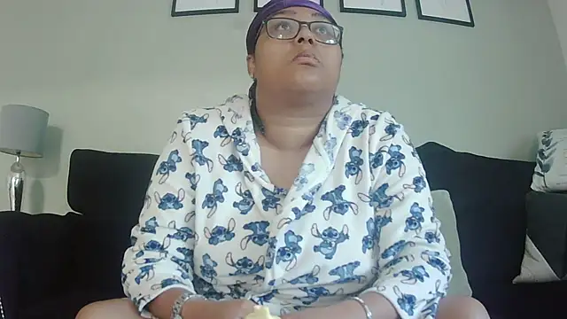 Snapshot of vanilla_chocolate23 chatting on 10/06/25, 08:01 vanilla chocolate23 online show from 10/06/25, 08:01