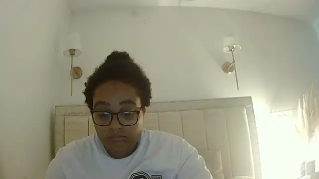 Snapshot of vanilla_chocolate23 chatting on 10/11/25, 08:24 vanilla chocolate23 online show from 10/11/25, 08:24