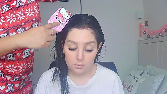 Snapshot of vanilla_chocolate23 chatting on 12/16/25, 12:10 vanilla chocolate23 online show from 12/16/25, 12:10