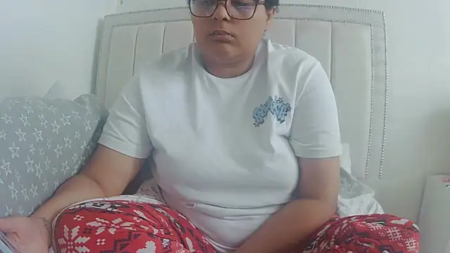 vanilla chocolate23 online show from 03/01/26, 11:01