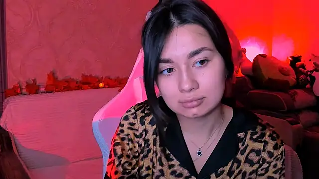 Swee Alicee online show from 10/15/25, 07:47