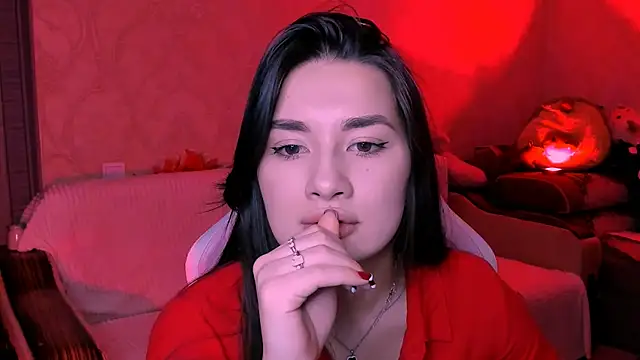 Swee Alicee online show from 11/21/25, 06:17