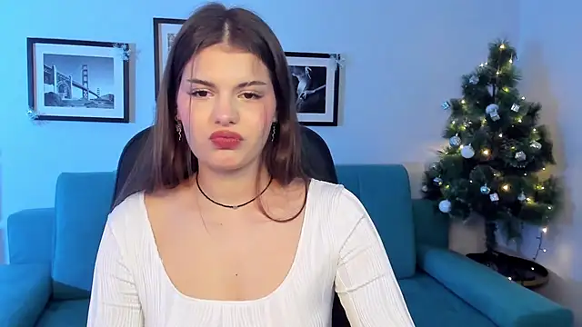 AdeliaKiss online show from 01/03/25, 05:53