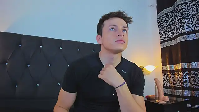 Angel Cuervo online show from 01/20/25, 07:25