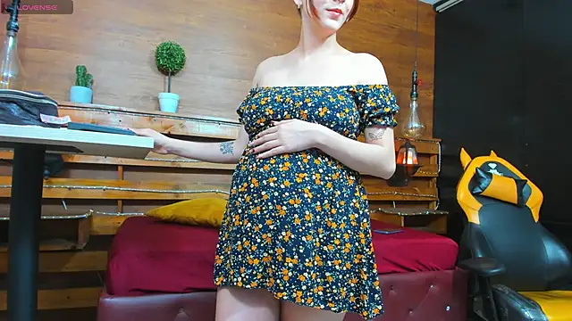 Snapshot of sweet_thalia_ chatting on 01/17/25, 07:27 sweet thalia online show from 01/17/25, 07:27