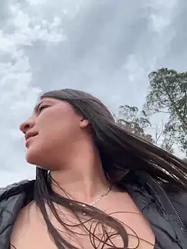 Snapshot of AhriCutte chatting on 02/09/25, 05:43 AhriCutte online show from 02/09/25, 05:43