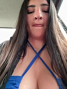 Snapshot of AhriCutte chatting on 02/15/25, 06:23 AhriCutte online show from 02/15/25, 06:23