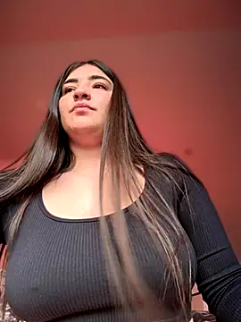 Snapshot of AhriCutte chatting on 11/30/25, 06:45 AhriCutte online show from 11/30/25, 06:45