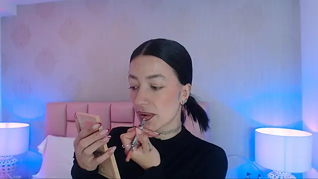 Zoe Vixen online show from 01/17/25, 12:10