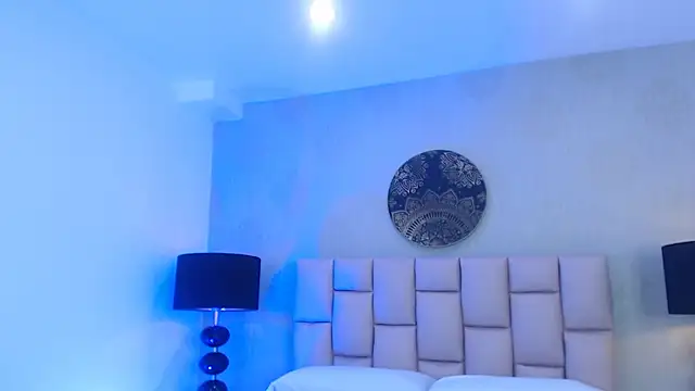 Zoe Vixen online show from 01/31/25, 12:07