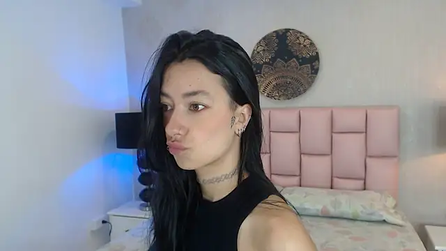 Zoe Vixen online show from 02/01/25, 12:05