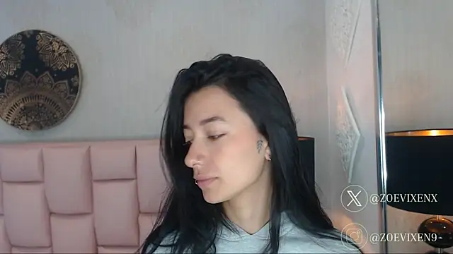 Zoe Vixen online show from 02/07/25, 12:06