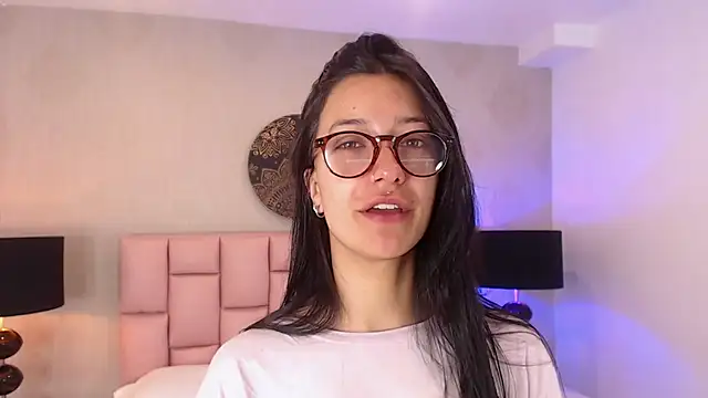 Zoe Vixen online show from 02/10/25, 12:08