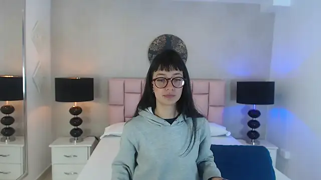 Zoe Vixen online show from 02/26/25, 12:03