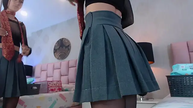 Zoe Vixen online show from 03/05/25, 12:11