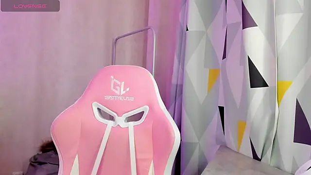 Snapshot of Tonya_Gray chatting on 01/06/25, 01:53 Tonya Gray online show from 01/06/25, 01:53