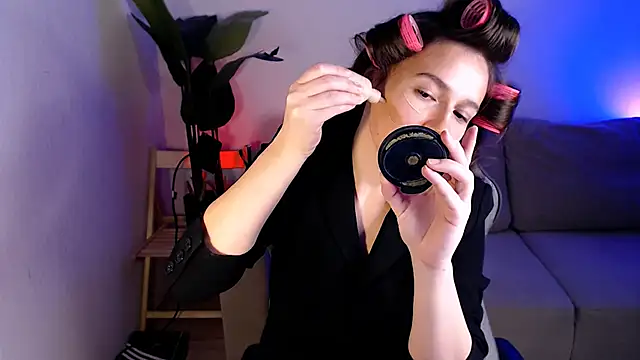 Snapshot of M_Sensual chatting on 12/04/25, 03:32 M Sensual online show from 12/04/25, 03:32